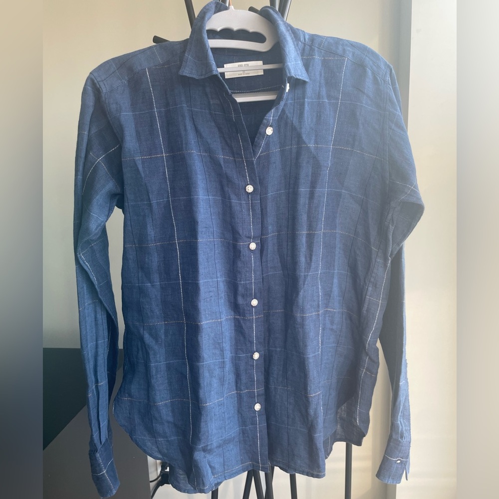 Uniqlo women top in XS